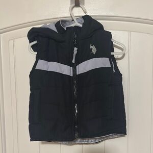 U.S. Polo Assn. Black and White Puffer Vest